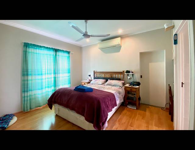5 BEDROOM HOUSE FOR SALE IN PORT OWEN